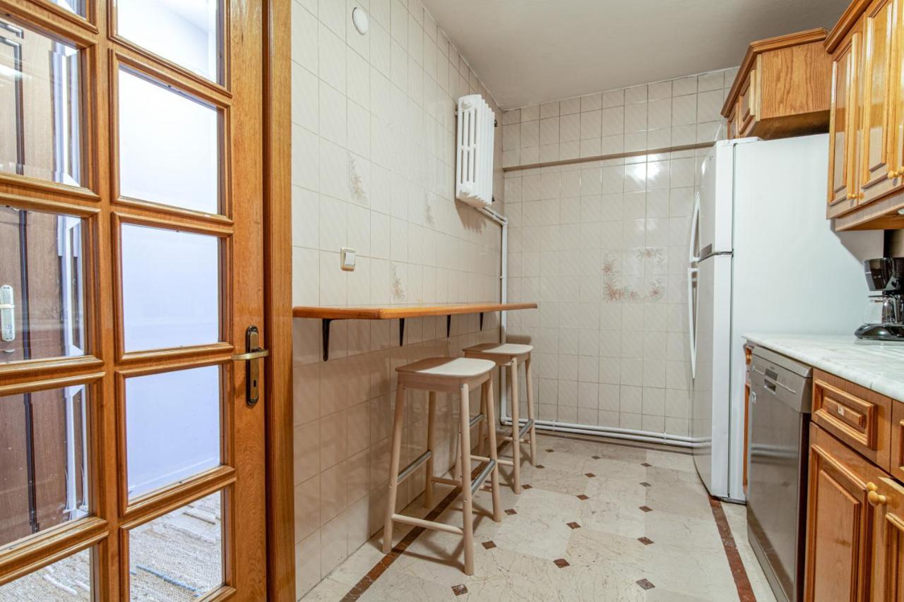 Gorgeous Flat With Lovely Balcony In Nisantasi Istanbul Exterior photo